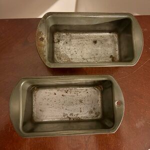 Set Of 2 Vintage 1950s Small/Mini Metal Loaf Pans 7 1/2” Bakeware